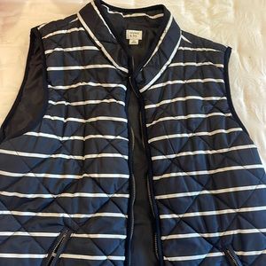 Women’s Crown & Ivy Puffer vest